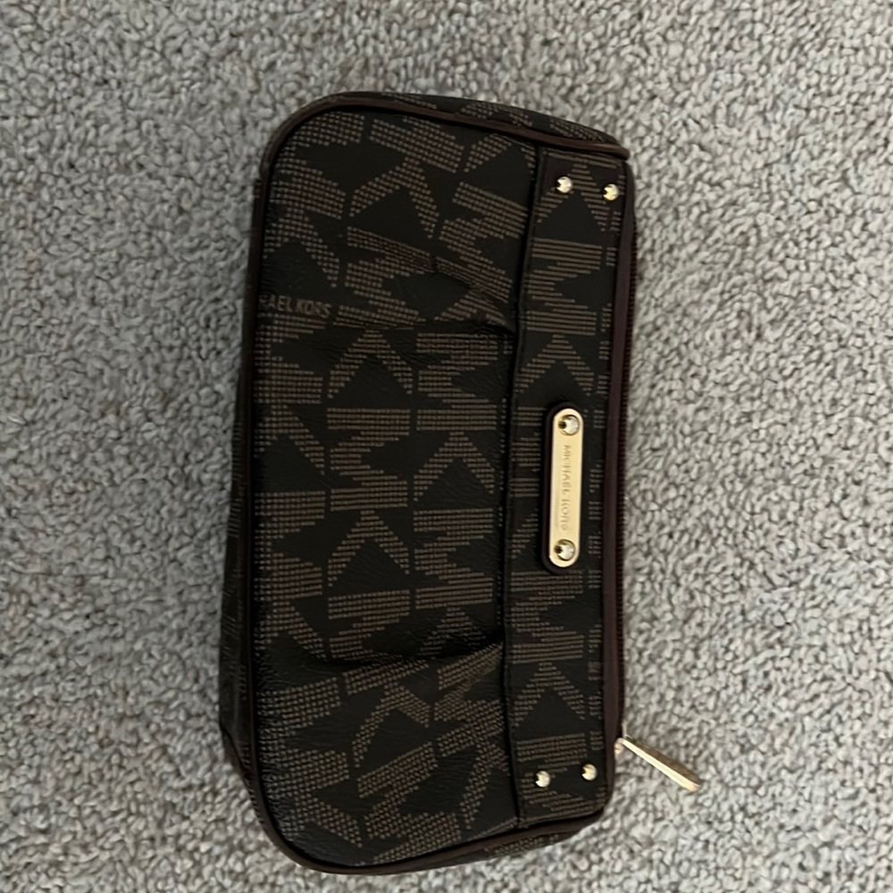 Michael Kors makeup bag
